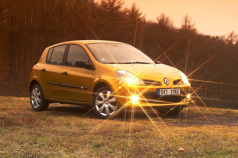 http://www.renaultclub.cz/pictures/32ba31d72098d44d37edd9e124789169.jpg