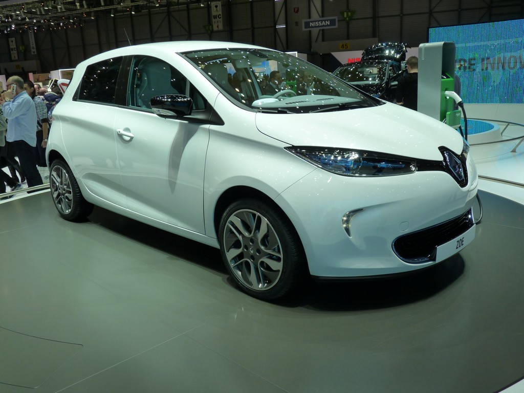 Největší atrakcí v exozici Renaultu je finální podoba elektromobilu Zoe