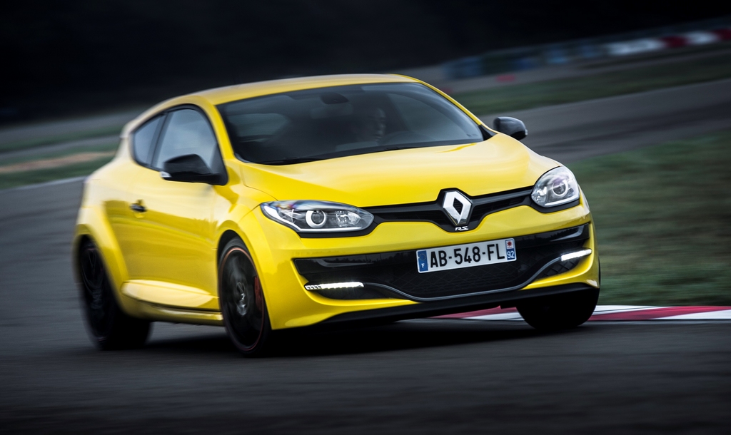 Limitovaná edice Renaultu Mégane R.S. nese označení 275 Trophy a na závodním okruhu je jako doma Limitovaná edice Renaultu Mégane R.S. nese označení 275 Trophy a na závodním okruhu je jako doma