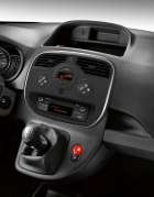 Střední partie přístrojové desky základní verze Expression