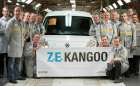Kangoo Z.E. se vyrábí na stejné výrobní lince, jako jeho sourozenci se spalovacím motorem. Závod leží ve francouzském městě Mauberg.