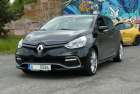 Nové Clio RS zepředu poznáte podle speciálního nárazníku s lištou ve tvaru předního spoileru současných monopostů F1