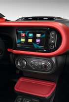 Druhou a nákladnější možností je osvědčený pevně zabudovaný systém R-Link