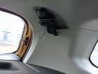 Jestliže není obsazeno prostřední místo na zadním sedadle, bezpečnostní pás pro jeho pasažéra čeká navinutý v levém zadním sloupku, aby řidiči zbytečně nezavazel ve výhledu dozadu