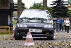 Renault 19 při jízdě zručnosti