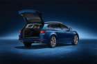 ...komu to vadí, musí si počkat do března na výrazně praktičtější, ale neméně elegantní kombi Grandtour